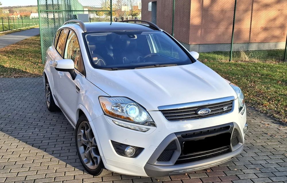 Ford Kuga INDIVIDUAL, Pakiet ST, FULL Opcja, bezwypadkowy, serwis ASO, st. IDEAL