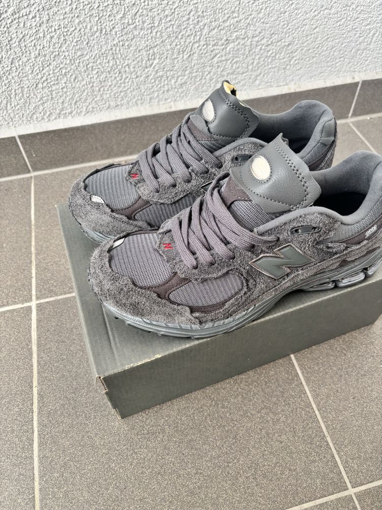 Buty New Balance M2002RDB Protection Pack Phantom