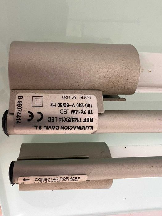 Candeeiro de teto comprido