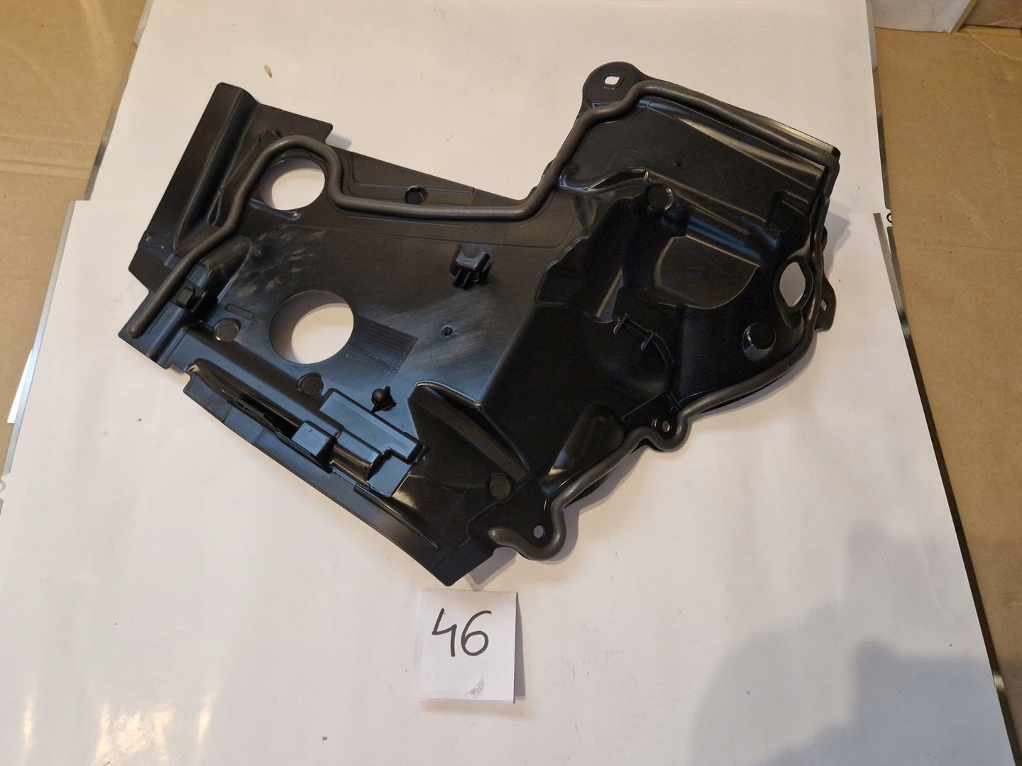 MERCEDES BENZ W213 GLC EQC A2936880300 OSŁONA ŚCIANY GRODZIOWEJ PRAWA NOWA