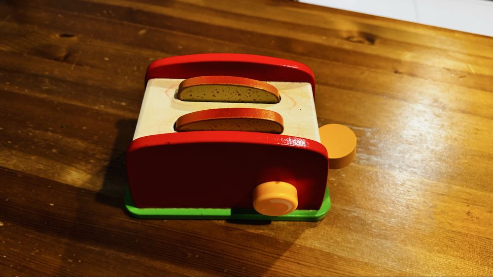 Toster drewniany