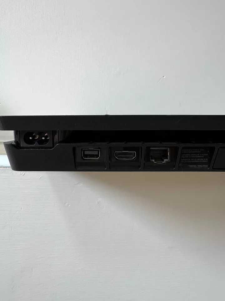 PlayStation 4 (ps4) de 1TB como nova.