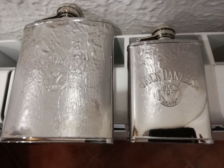 2 Frascos Whisky Jack Daniel's Aço Inox- Nunca Usados- Preço Conjunto