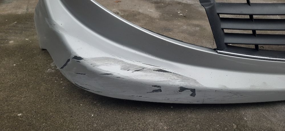 Бампер улыбка Renault Trafik