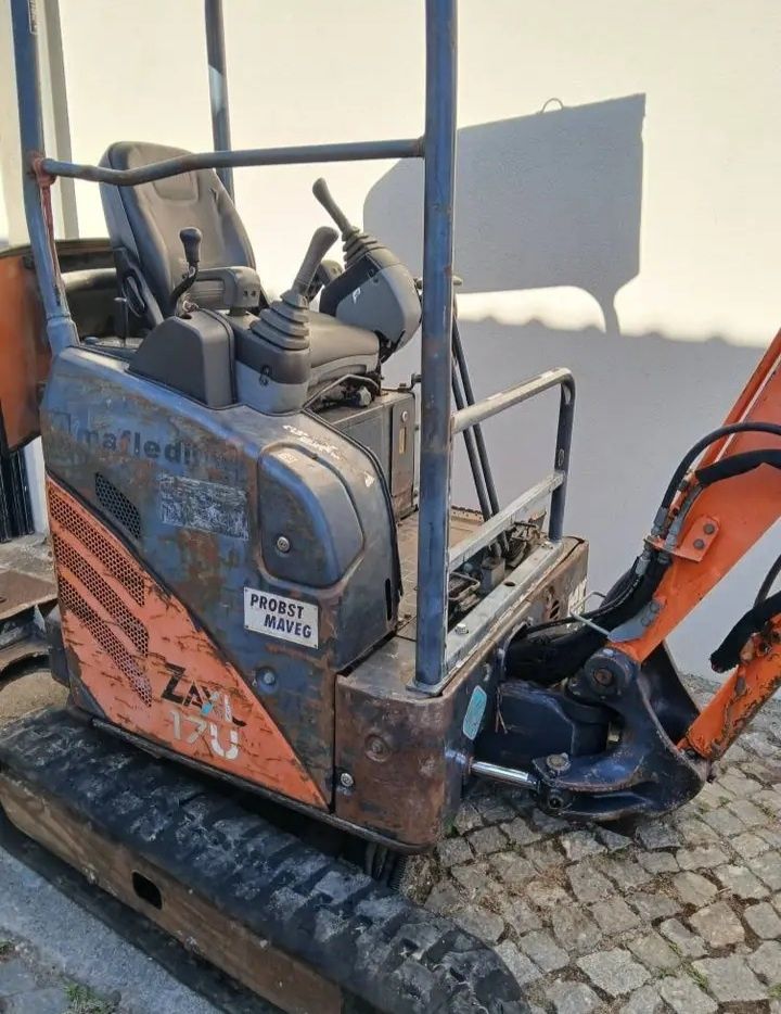 Mini giratoria hitachi