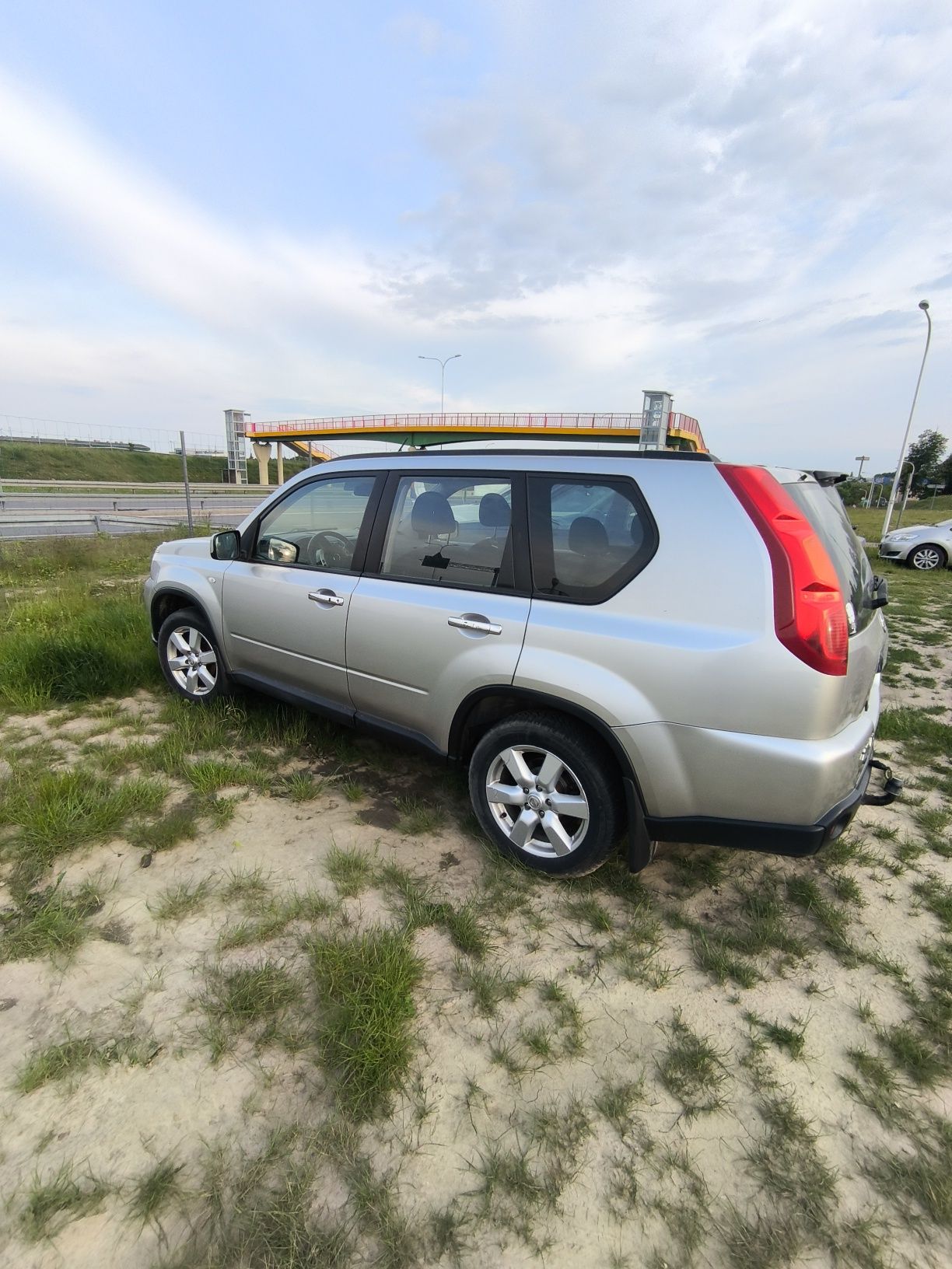 Nissan X-trail, 2.0 дизель, 4*4  для військового