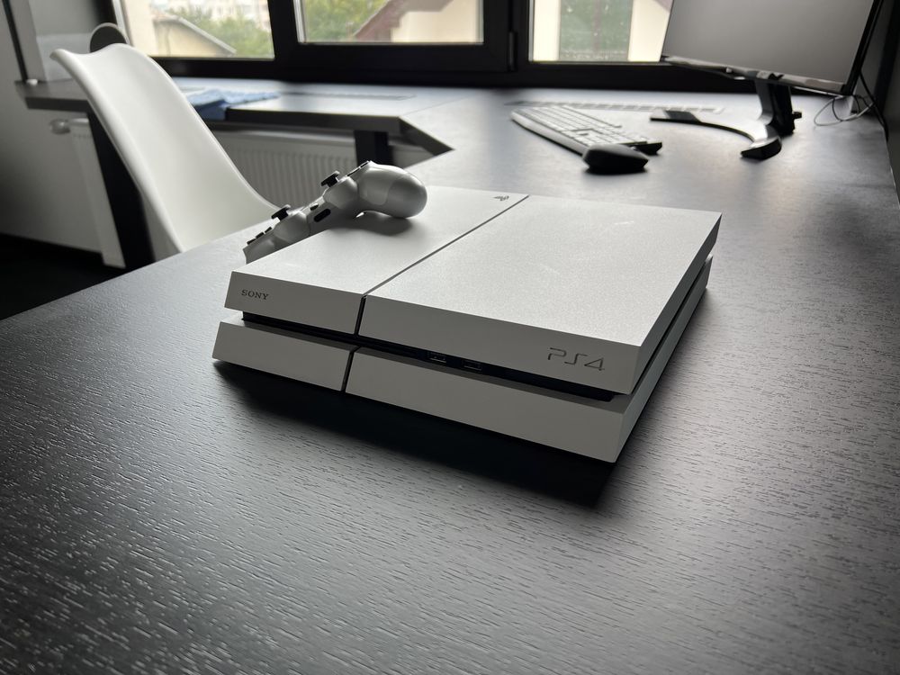 Sony PlayStation 4 WHITE + ГАРАНТІЯ!