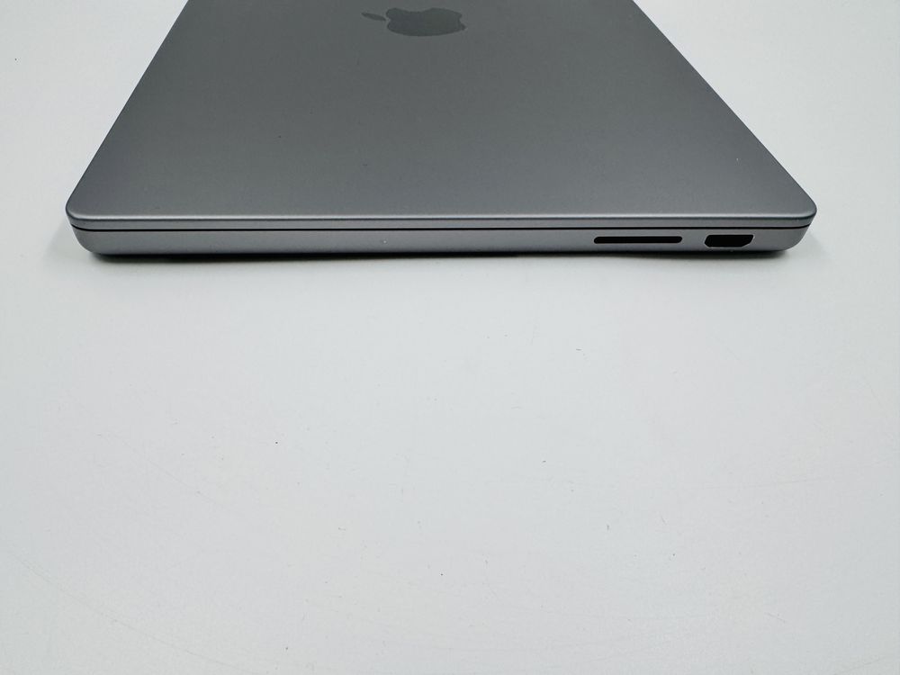 Apple MacBook Pro 14 2023 M3 8GB RAM 512GB SSD IL5603