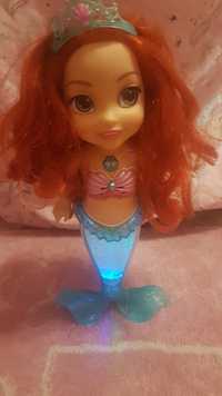 Syrenka Ariel śpiewa świeci Disney Jakks Pacific