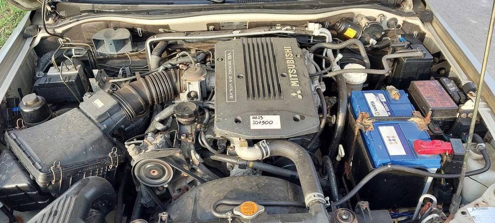 Mitsubishi pajero sport 3.0