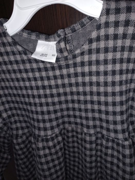 Фирменное стильное платье Zara на девочку 1,5-2 года
