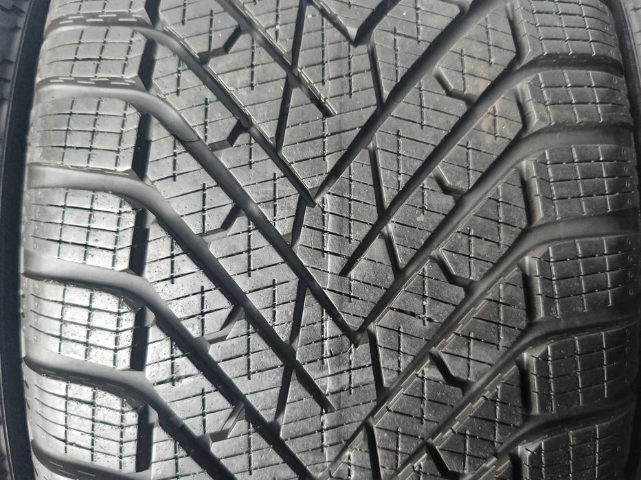 4X 225/45R17 94V Pirelli Winter Cinturato 2 42E