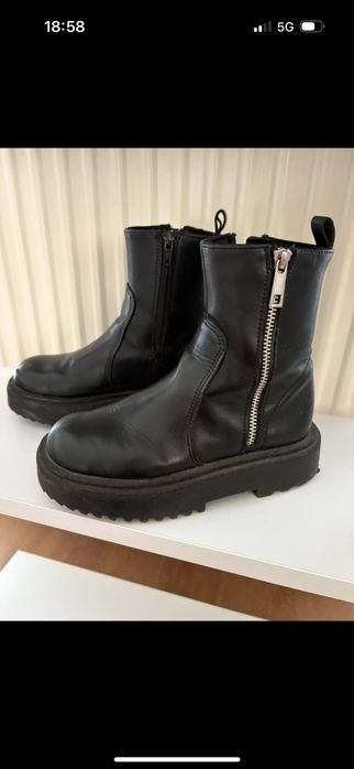 Botki dziecuece Zara rozmiar 30