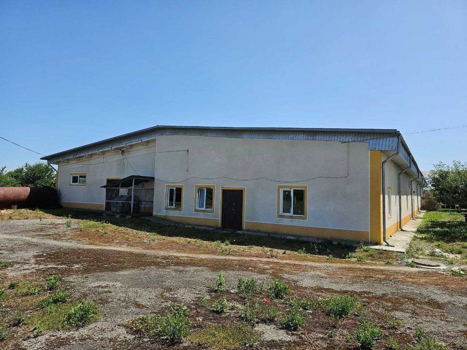 Комерційне приміщення (склади) для БІЗНЕСУ в м.Борщів