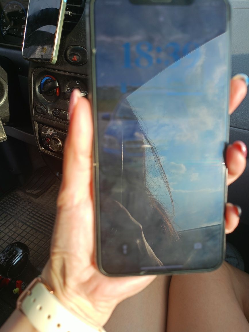 Sprzedam iPhone 11 pro max