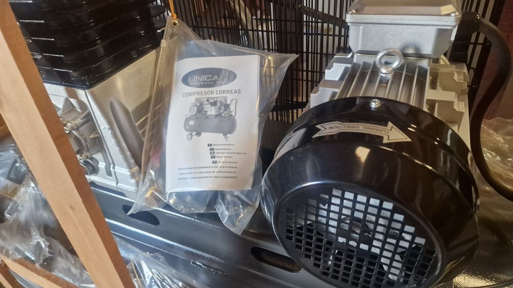 Compressor de 270 litros 1 cabeça novo