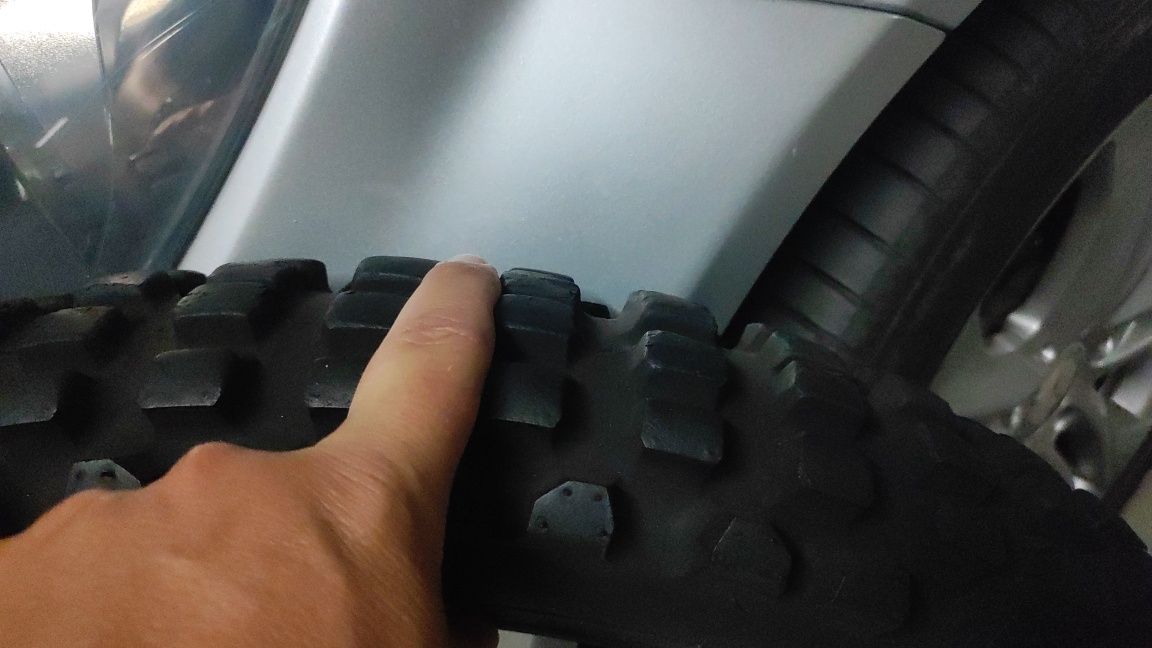 Par de pneus Mitas E-13 + Metzeler karoo extreme