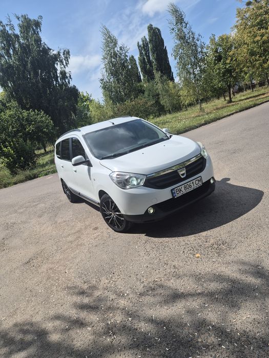 Dacia Lodgy Дачія Лоджі