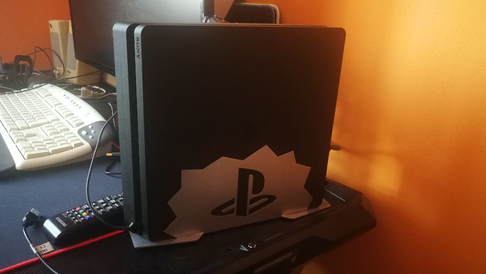 Podstawka pionowa do PS4 slim
