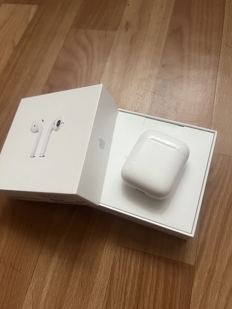 Air pods 1 , один не працю коректно