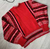 Вышиванка свитер красный модный