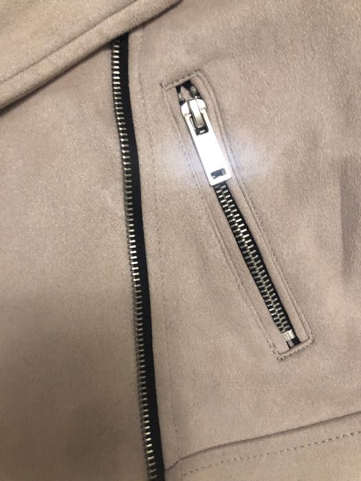 Курточка доя дівчинуи