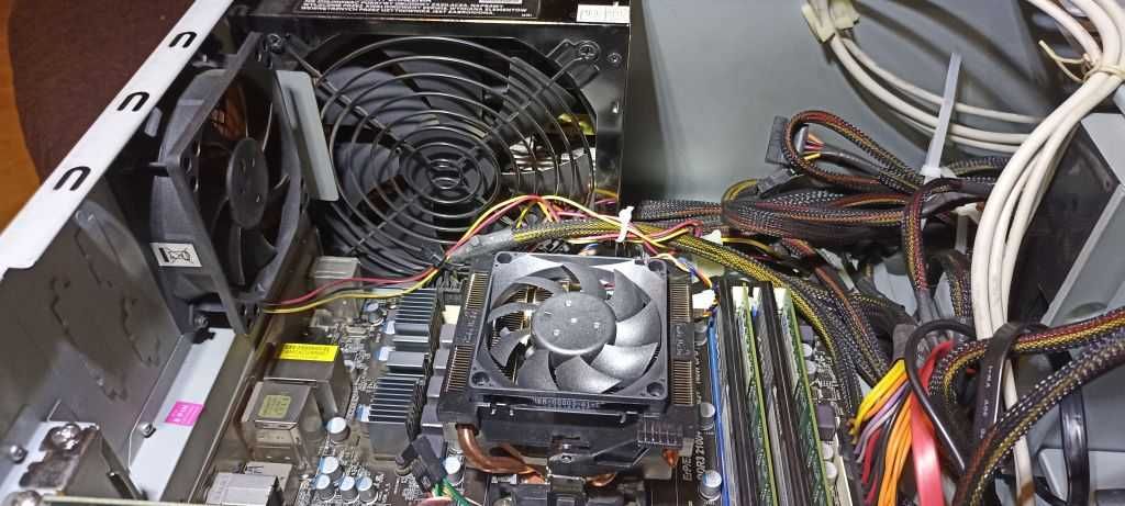 komputer  asrock 970 extreme 4 + AMD Athlon FX - 8320