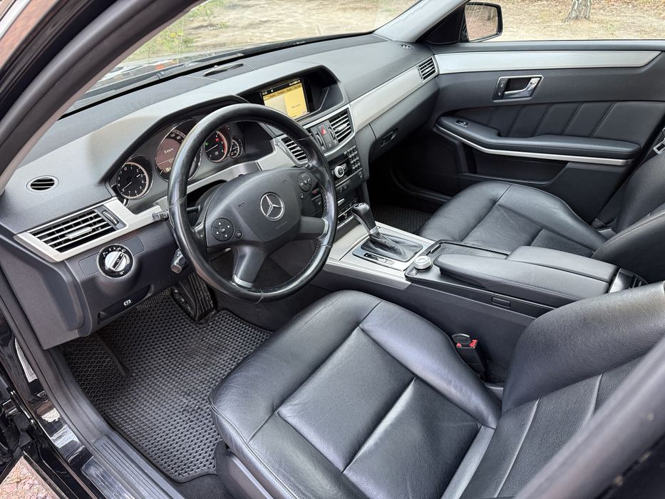 Mercedes-Benz w212  e200 cdi