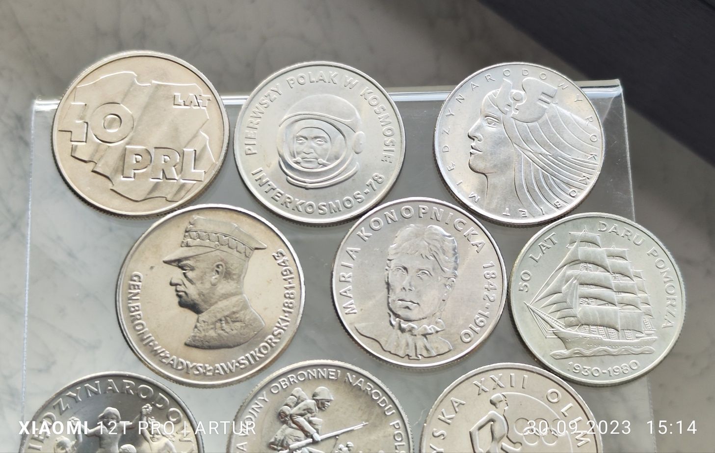 12 menniczych monet z okresu PRL