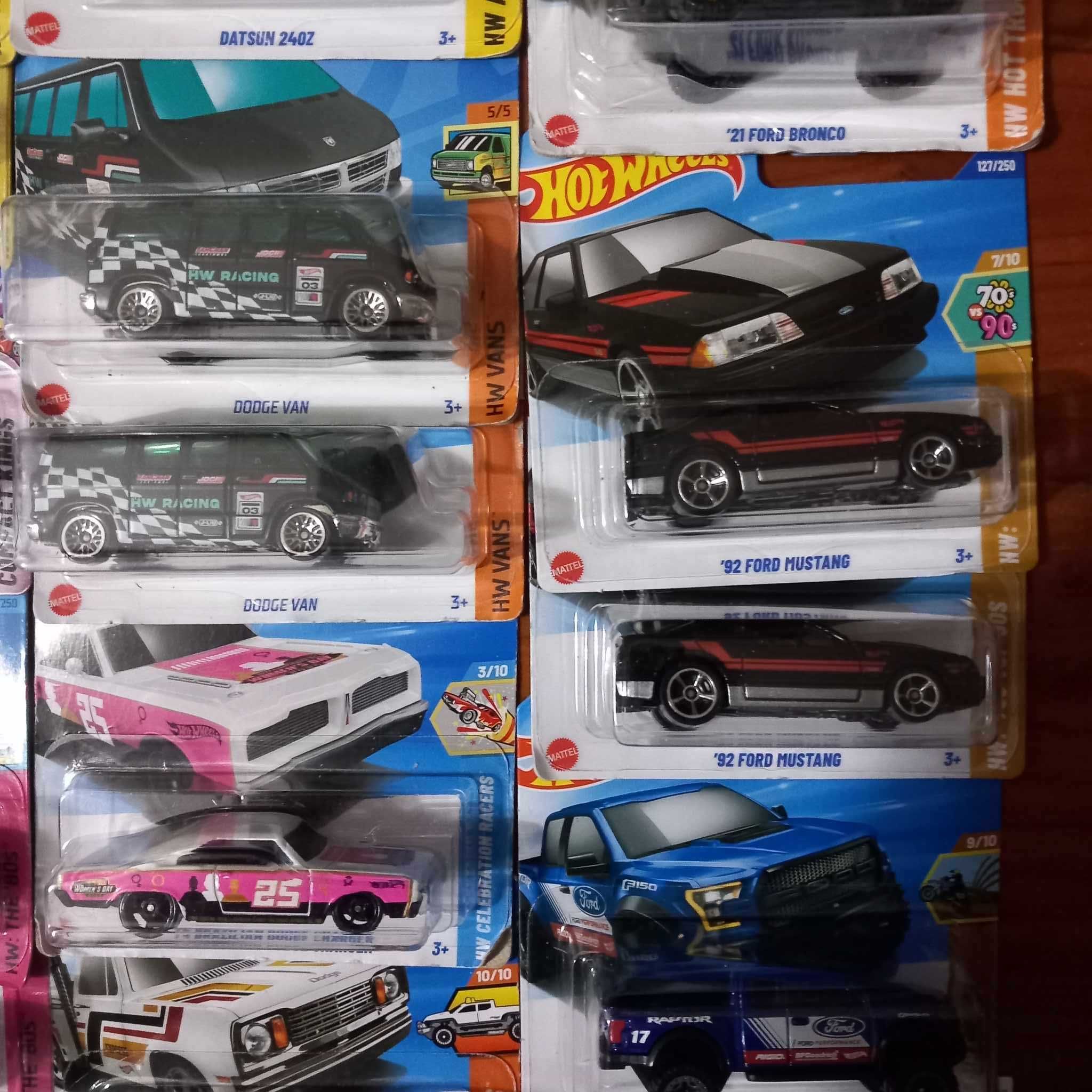 Hotwheels e Matchbox vários modelos com 20% de desconto