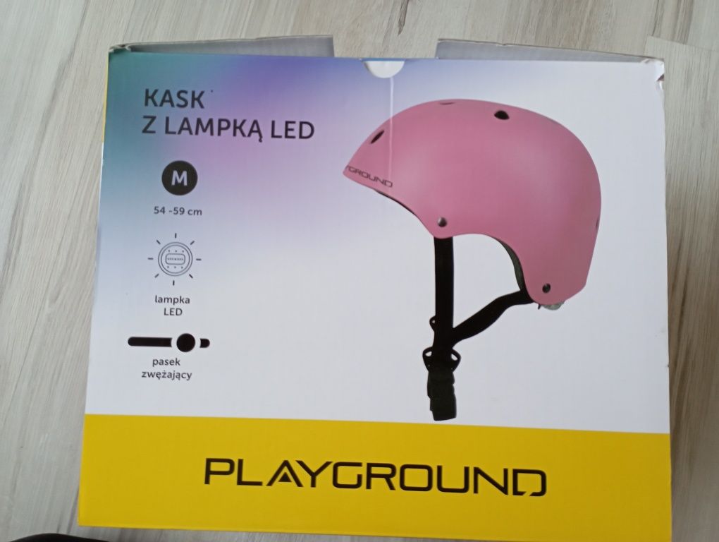 Kask rowerowy z lampką LED