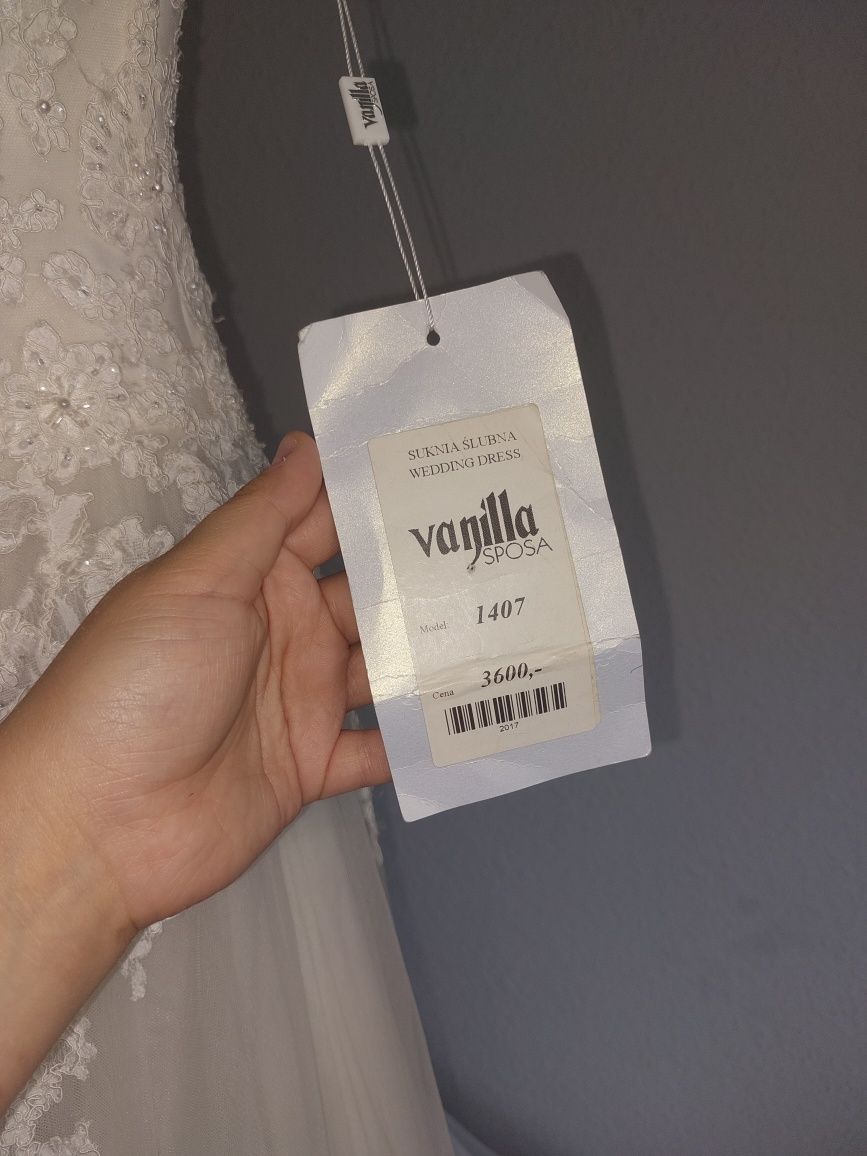 Suknia Ślubna Sposabella Vanilla Sposa, kolekcja Gold, model 1407