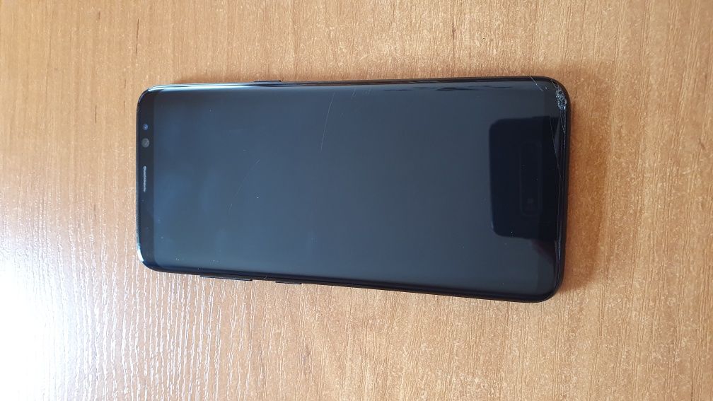 Samsung Galaxy S8 uszkodzony, sprawny.