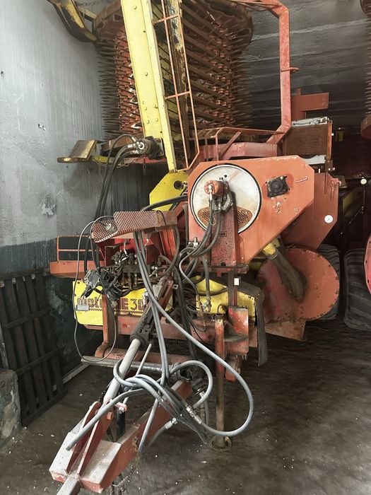 Комбайн гарбузовий Moty 3000