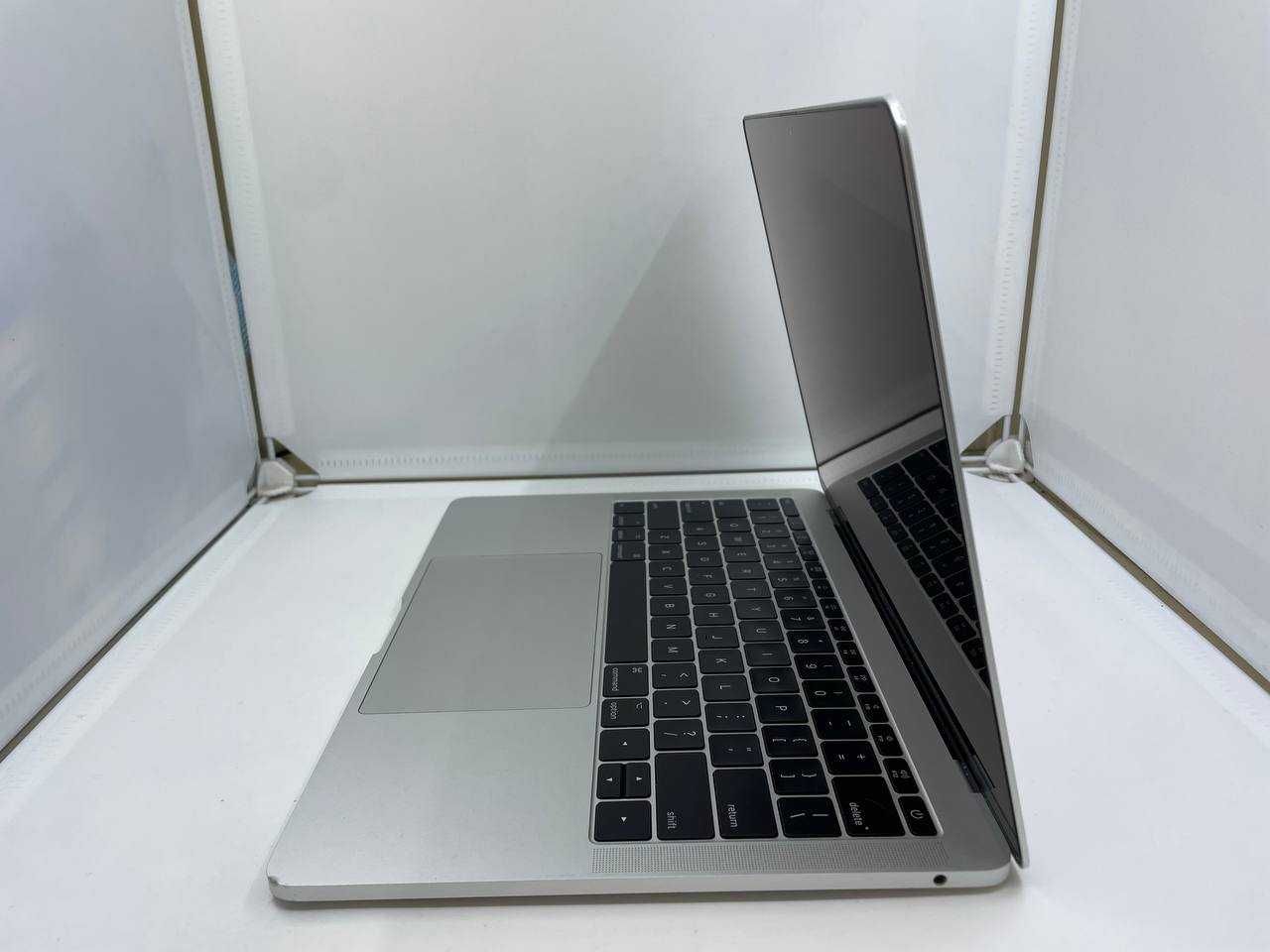 MacBook Pro 13" 2017 i5/8/128GB A1708 ГАРАНТІЯ 31 День МАГАЗИН