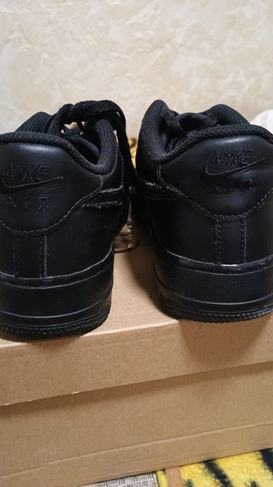 Шкіряні кросівки найк