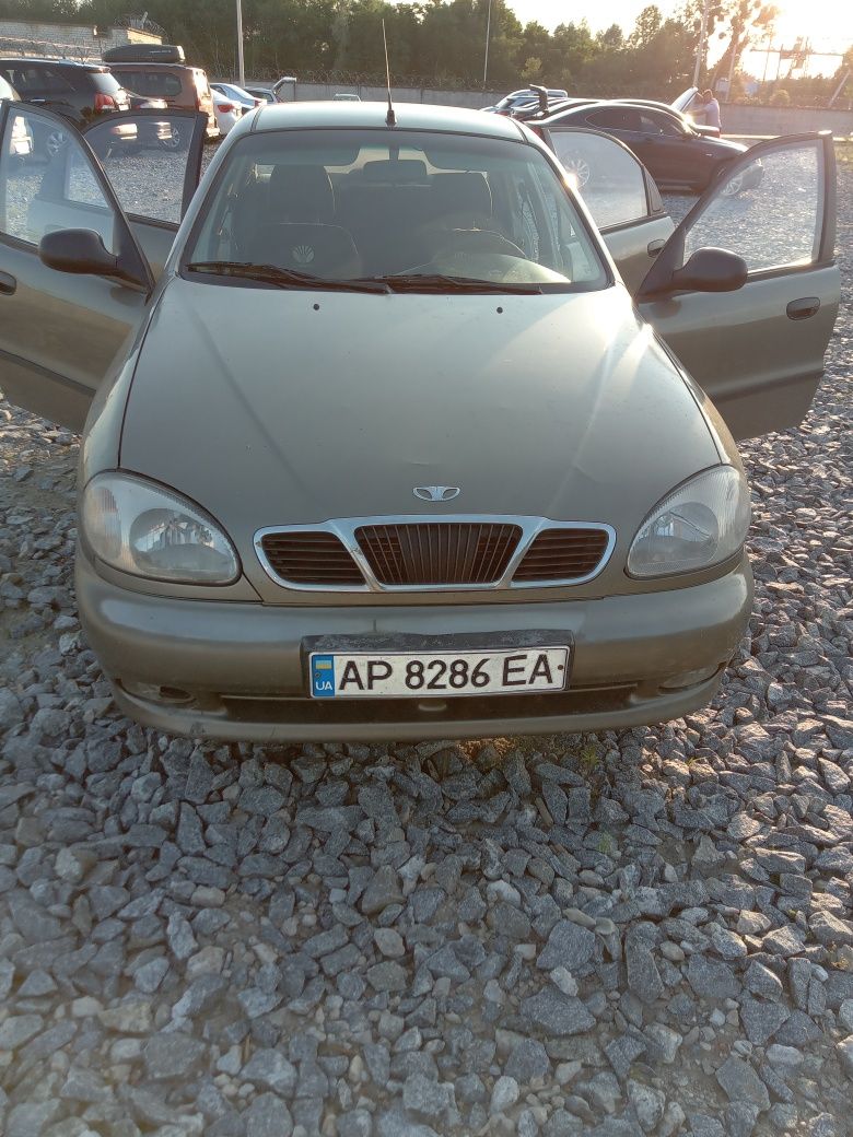 Продам  автомобиль Дэу-Сенс