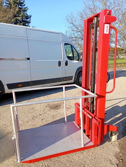 Wózek paletowy paleciak masztowy sztaplarka