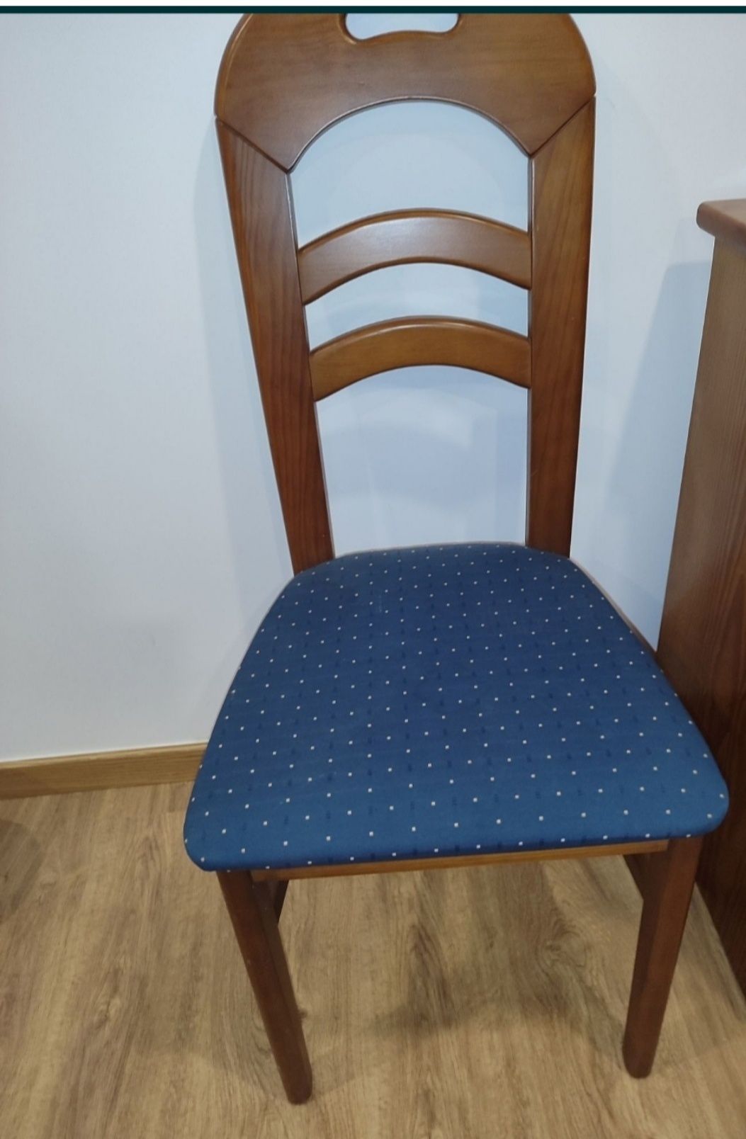 Mobília de madeira para quarto de solteiro