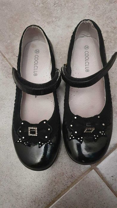 Czarne buciki dla dziewczynki