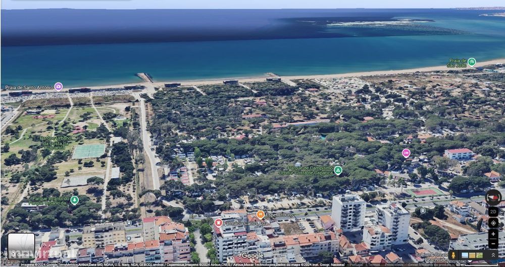 T4 Costa da Caparica junto praia muito espaçoso
