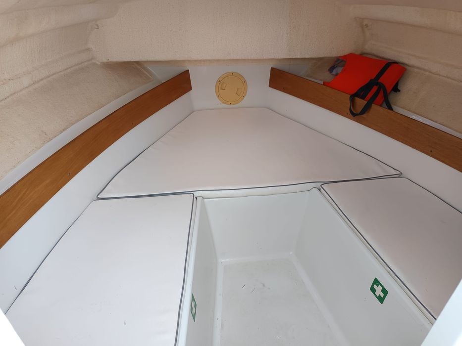 Quiksilver 530  semicabinado