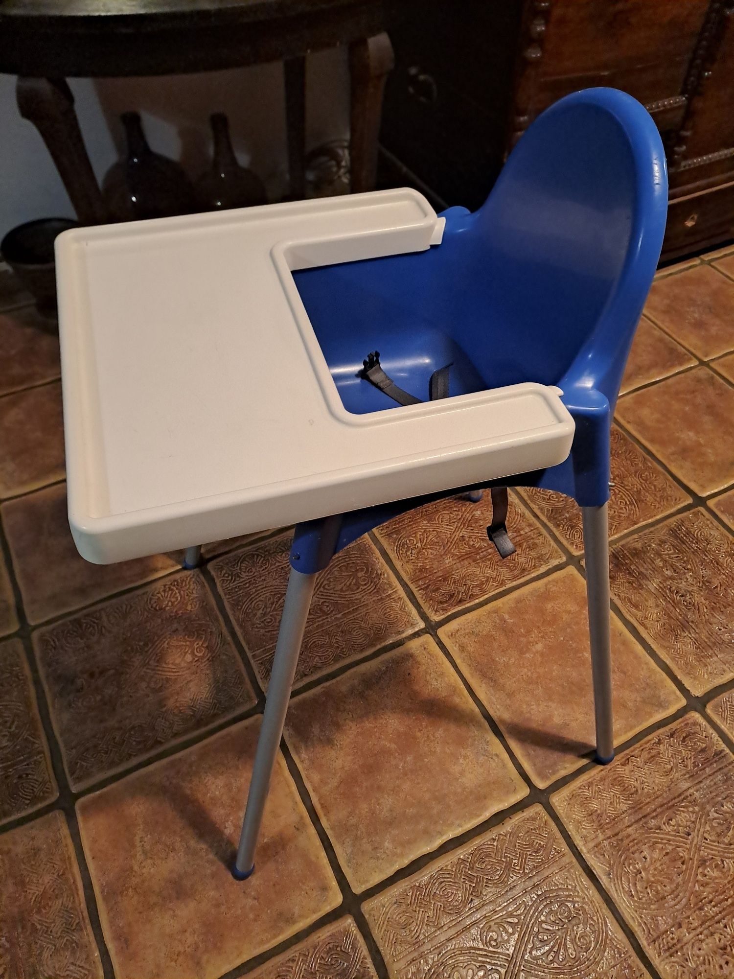 Krzesełko do karmienia Ikea antilop niebieskie