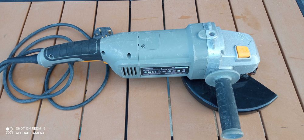 Szlifierkę kątowa Flex Titan 230mm 2000w 230v Wolny start