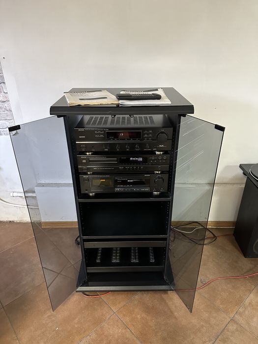 Wieża DENON wzmacnicz, kaseta , CD, radio oryginalna szafka