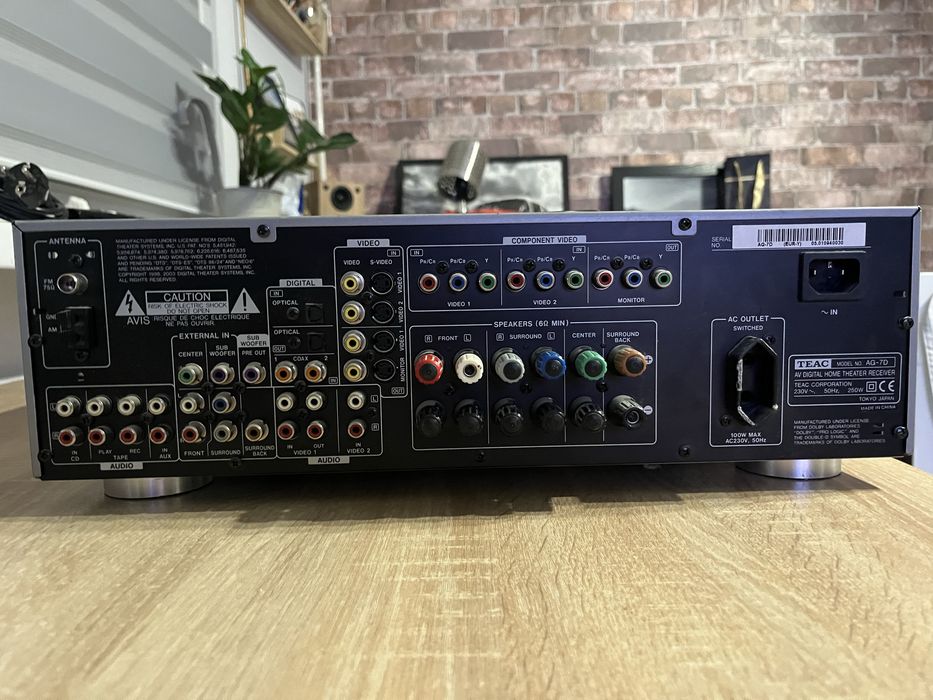 Amplituner teac AG 7D uszkodzony