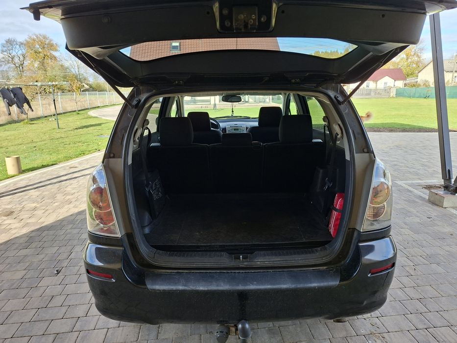 Sprzedam  Toyota  Corolla Verso