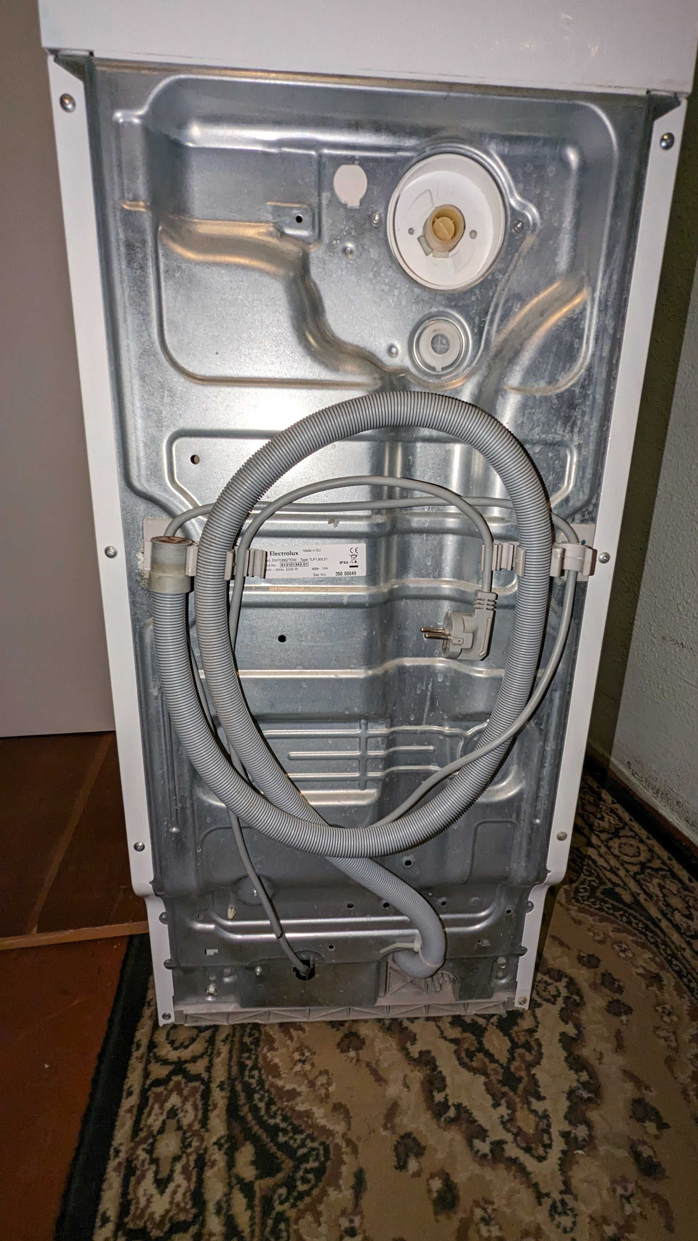 Пральна машина Electrolux вертикальна