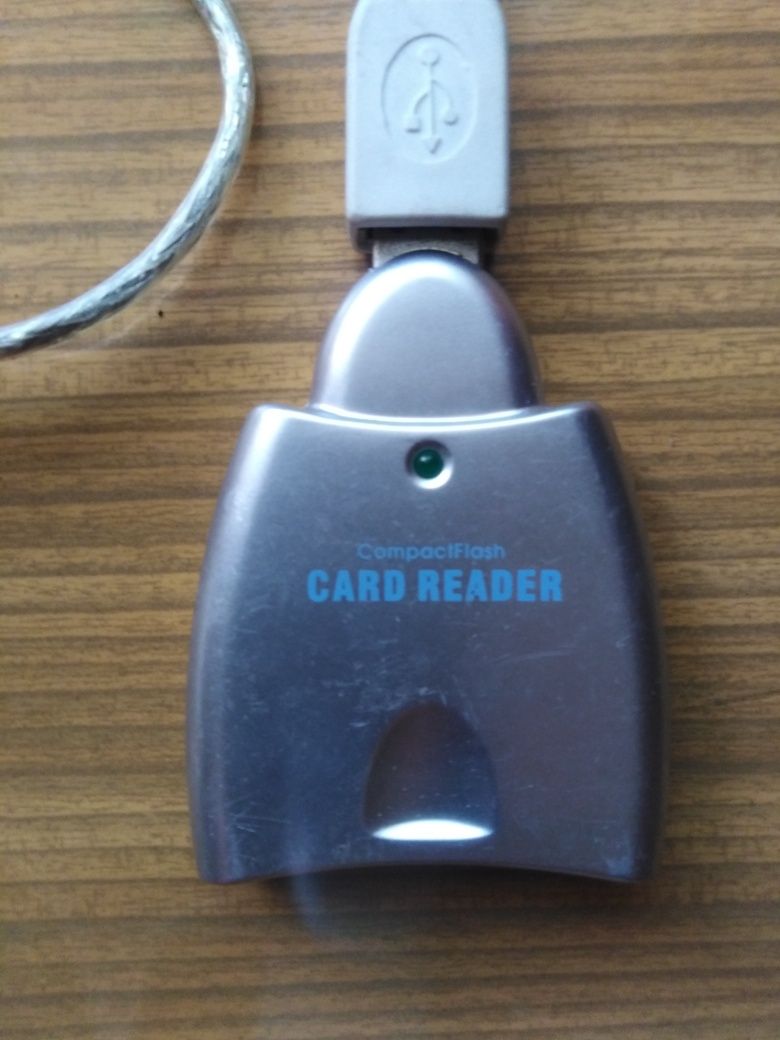 Zewnętrzny czytnik kart usb CompactFlash