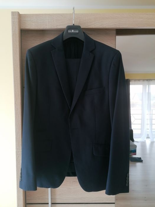 Garnitur męski granatowy